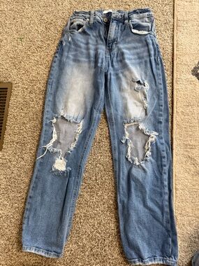 KanCan Light Blue Distressed Cropped Jeans